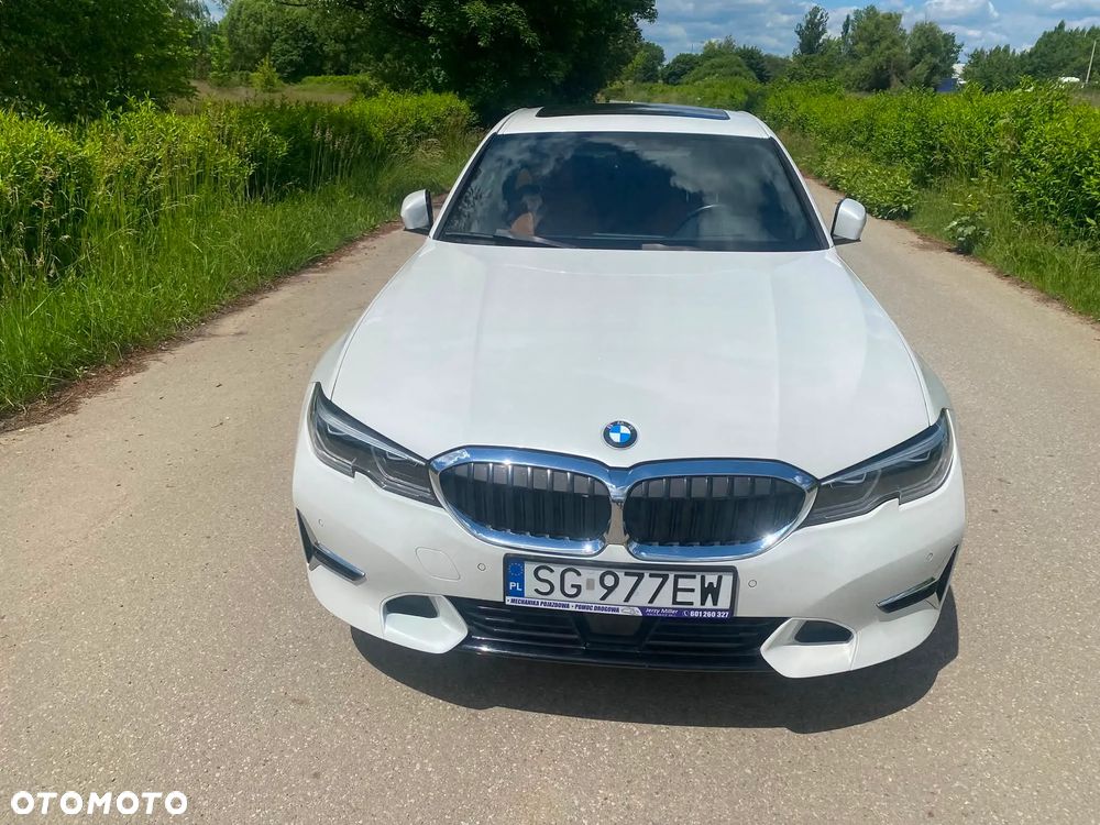BMW Seria 3 320d xDrive Edition Luxury Line Purity - 19