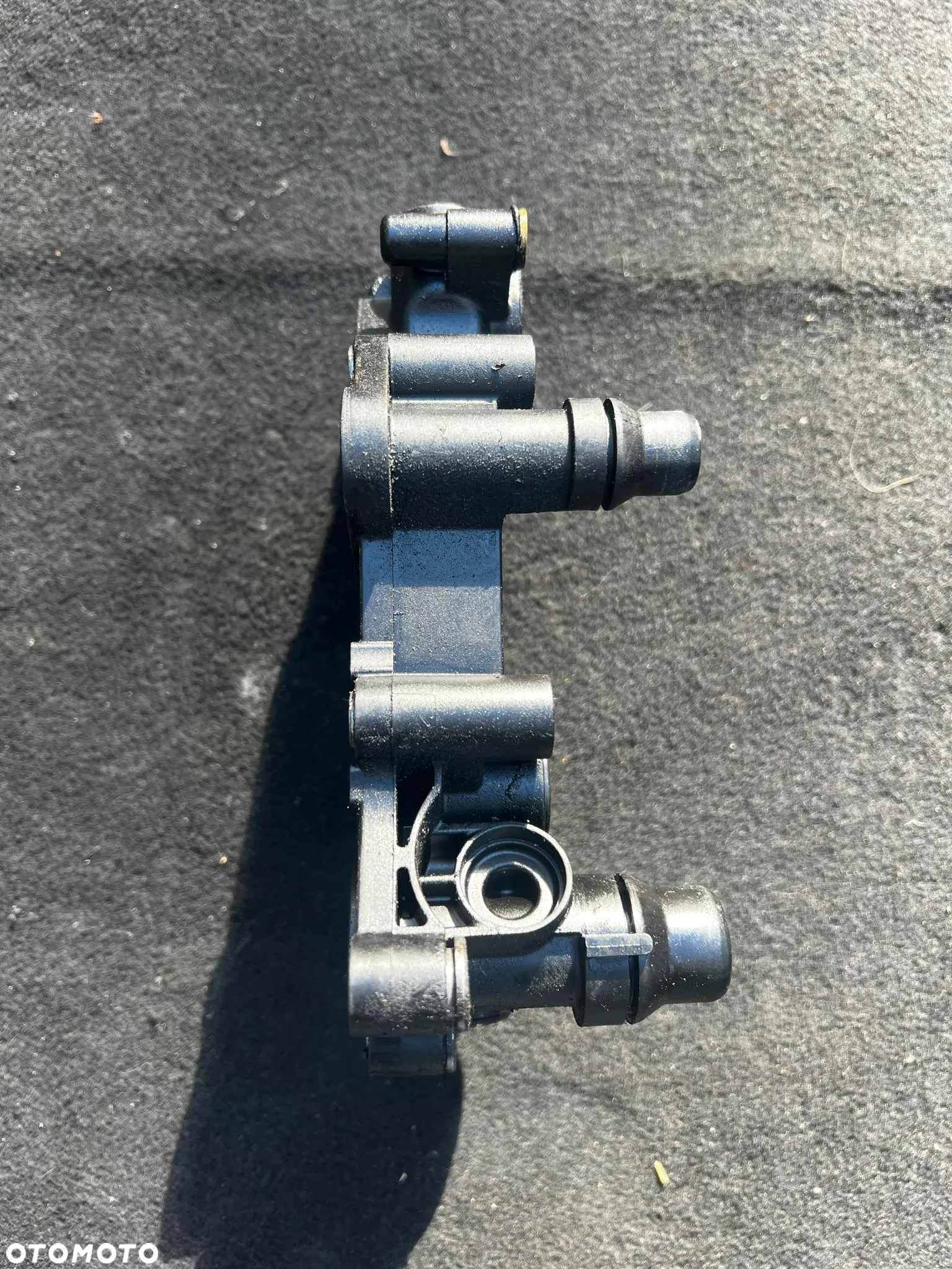 BMW F10/F11 - SEPARATOR OLEJU N47 2.0D - 70379335 - 2