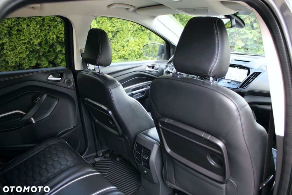 Ford Kuga Vignale 2.0 TDCi AWD - 11