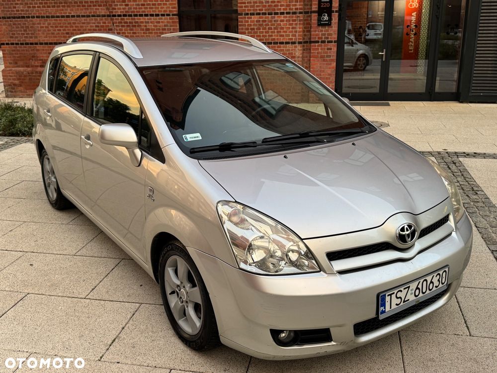 Toyota Corolla Verso 2.0 D-4D Terra 7os - 8