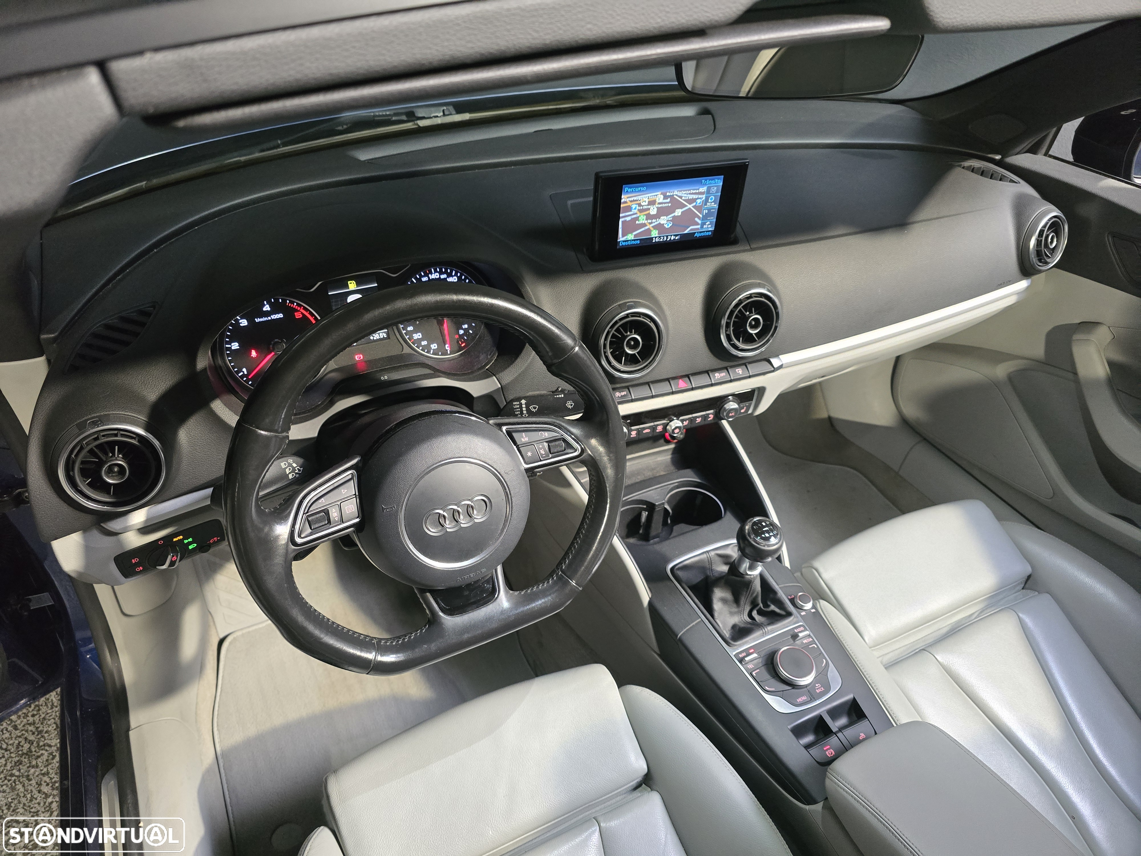 Audi A3 Cabrio 2.0 TDi S-line - 26