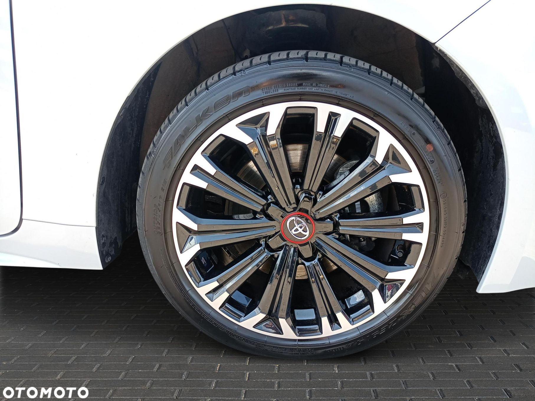 Toyota Corolla 2.0 Hybrid GR Sport - 10