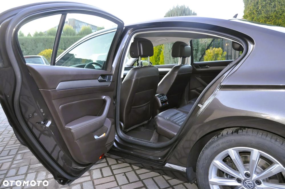 Volkswagen Passat 2.0 TDI BMT Highline DSG - 9
