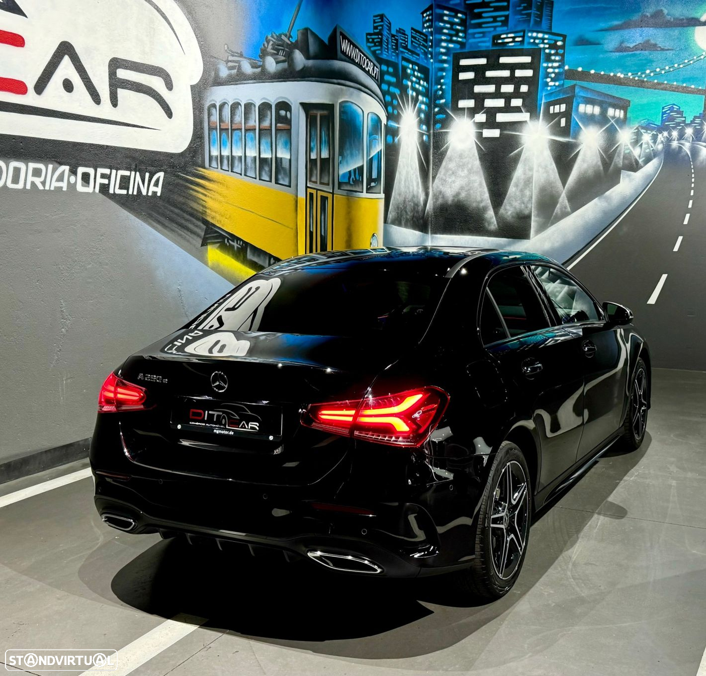 Mercedes-Benz A 250 Limousine e AMG Line - 9