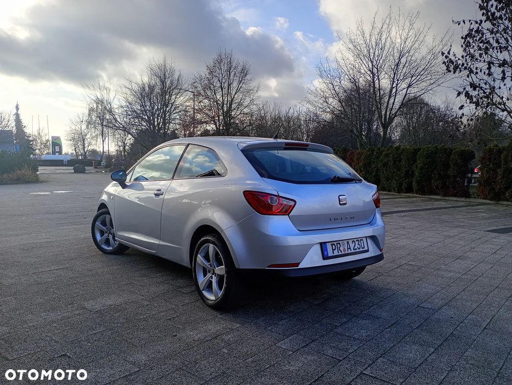 Seat Ibiza SC 1.6 16V Sport - 10