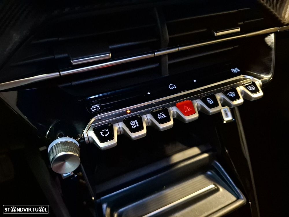 Peugeot e-2008 54 kWh Allure - 20