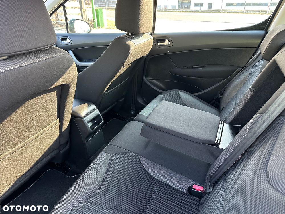 Peugeot 308 120 VTi Millesim 200 - 20