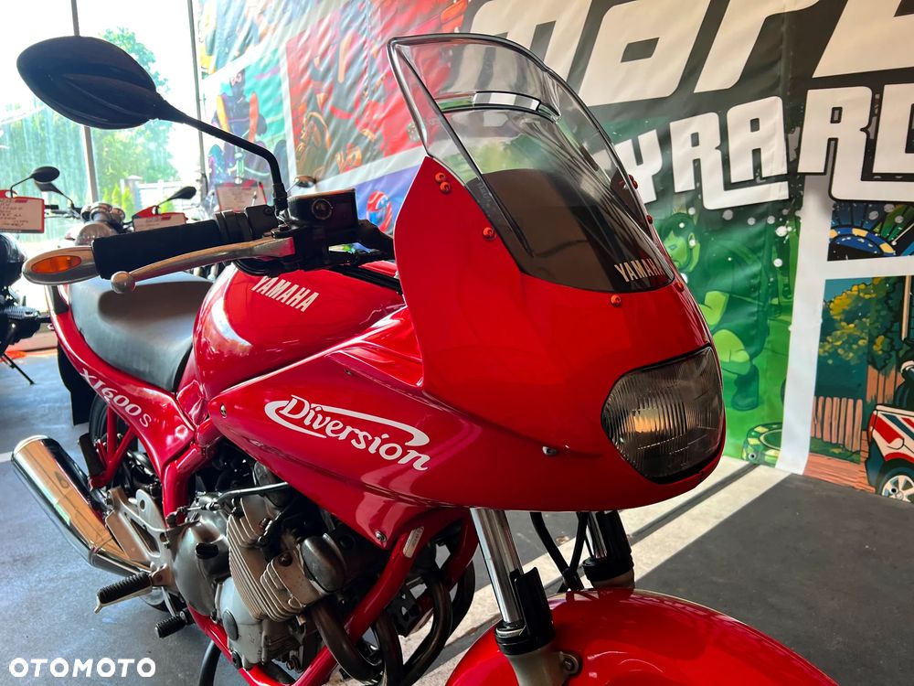 Yamaha XJ - 9
