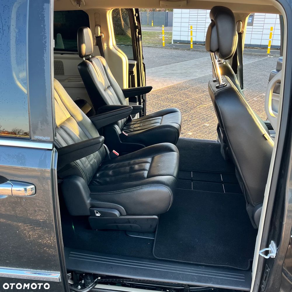 Lancia Voyager 2.8CRD Gold - 16