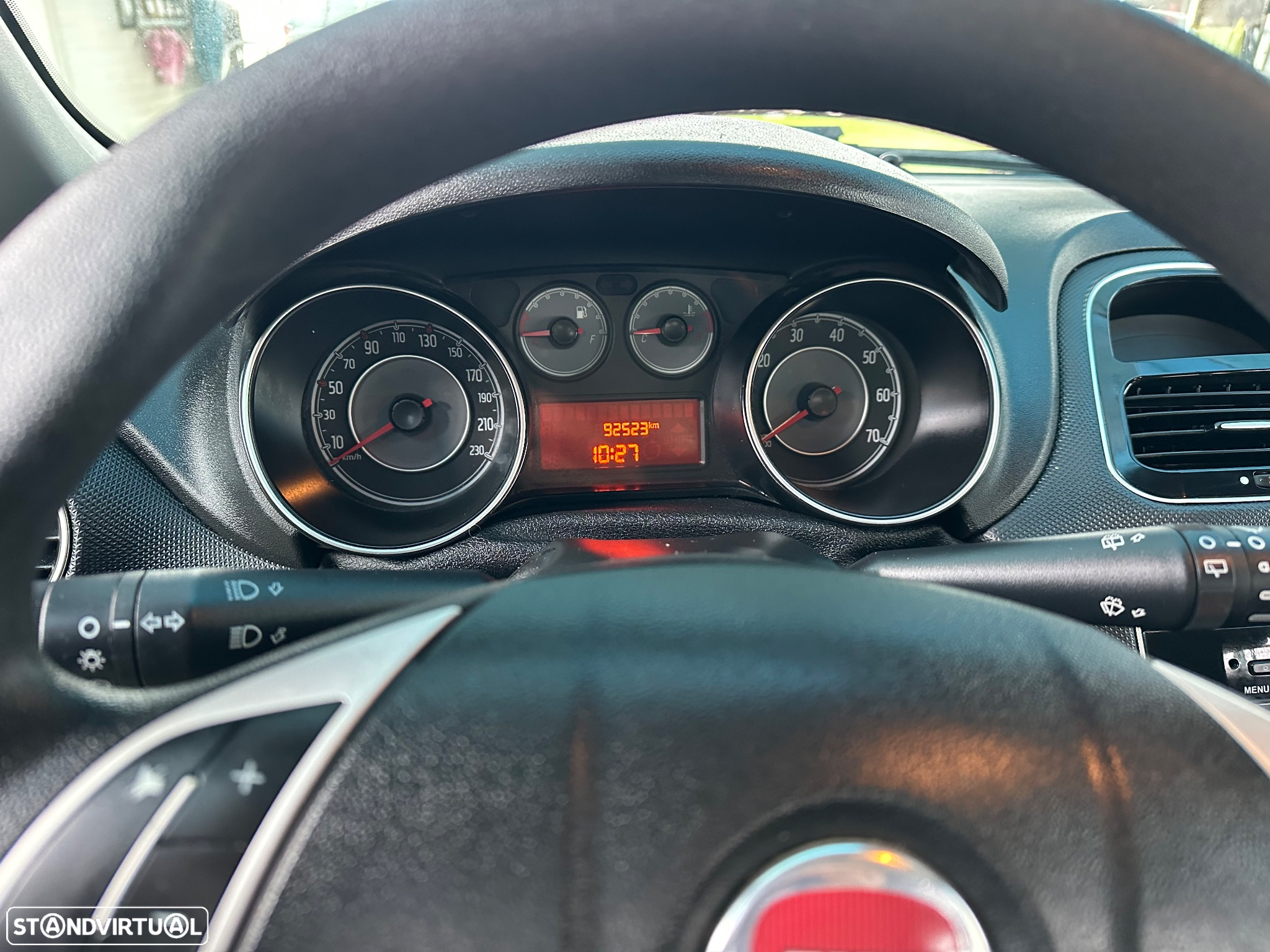 Fiat Punto 1.2 Lounge S&S - 8