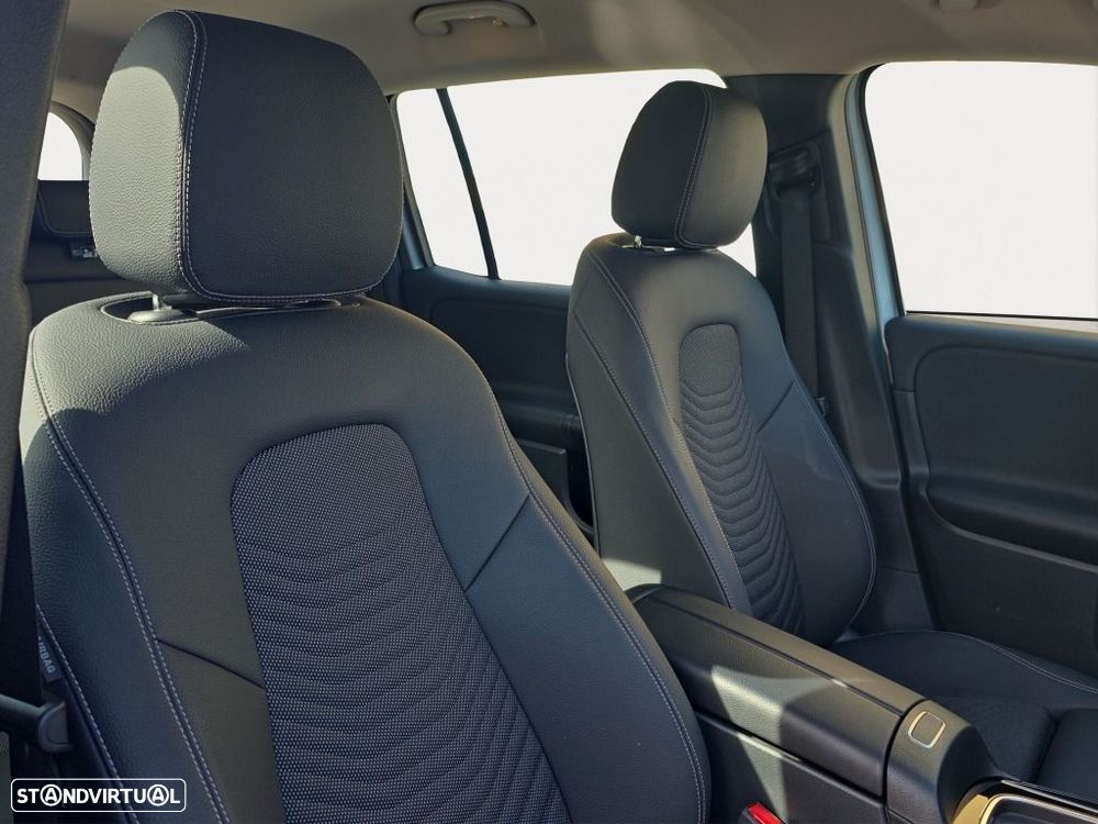 Mercedes-Benz GLB 180 d - 13