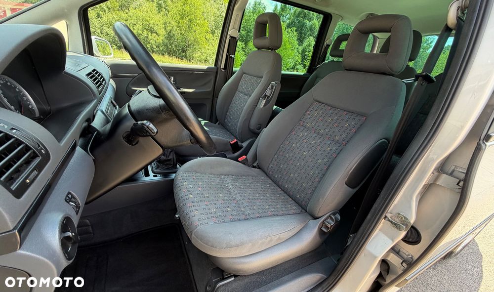 Volkswagen Sharan 1.9 TDI Comfortline - 24