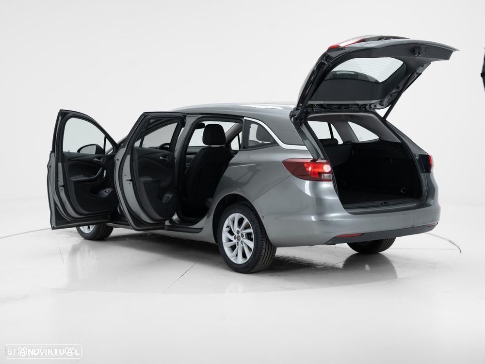 Opel Astra Sports Tourer - 6
