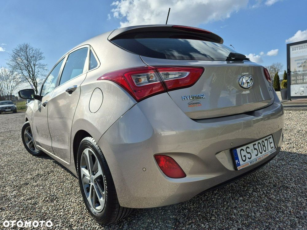 Hyundai i30 - 27