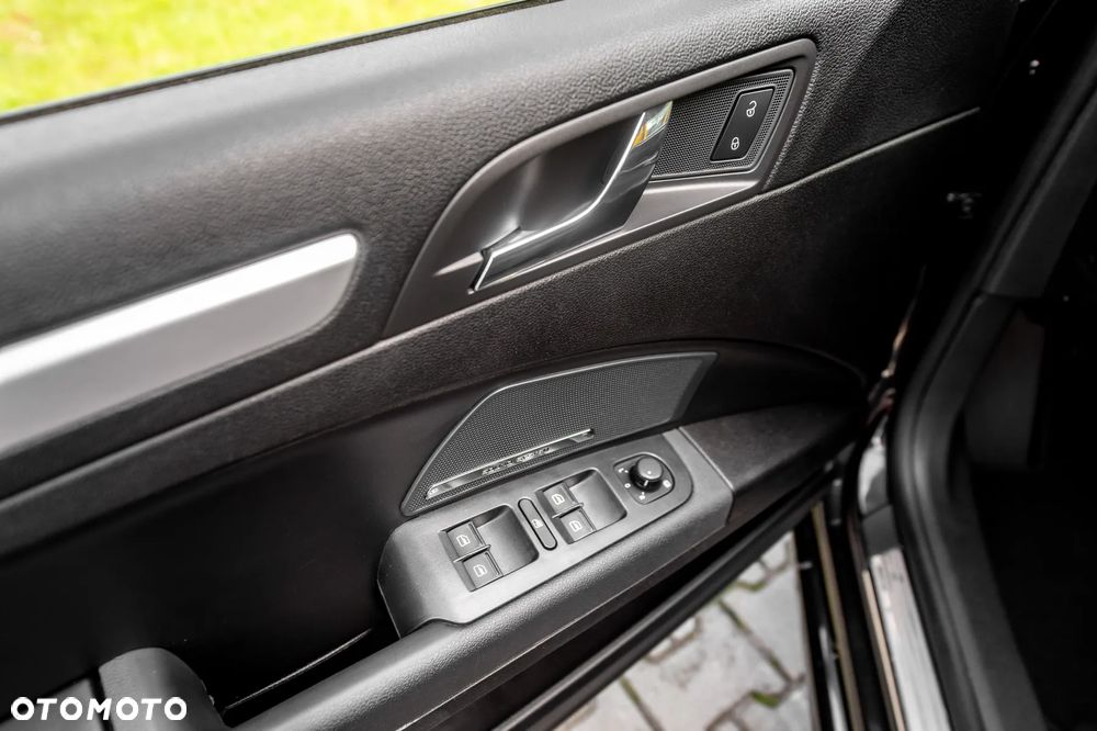 Skoda Superb 2.0 TDI 4x4 L&K - 17