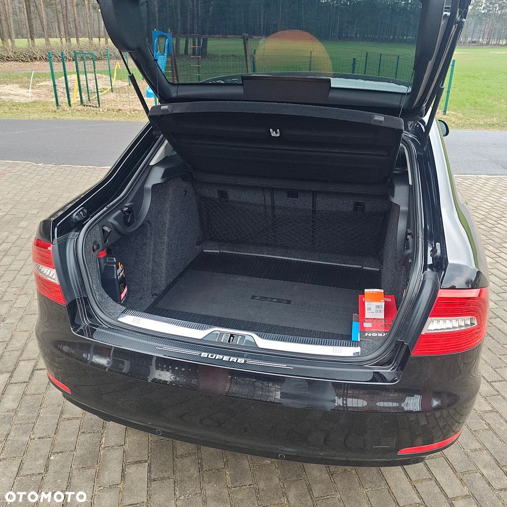 Skoda Superb 1.6 TDI Active - 11