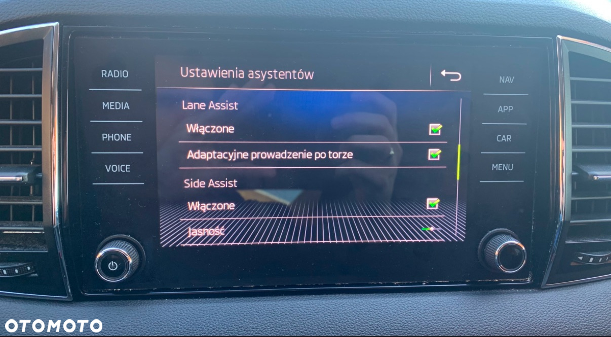 Skoda Karoq 1.5 TSI ACT 4x2 Ambition DSG - 25
