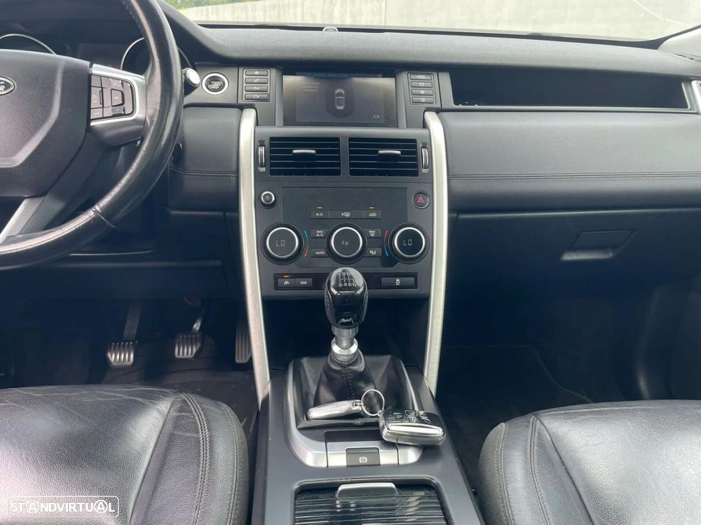 Land Rover Discovery Sport - 18