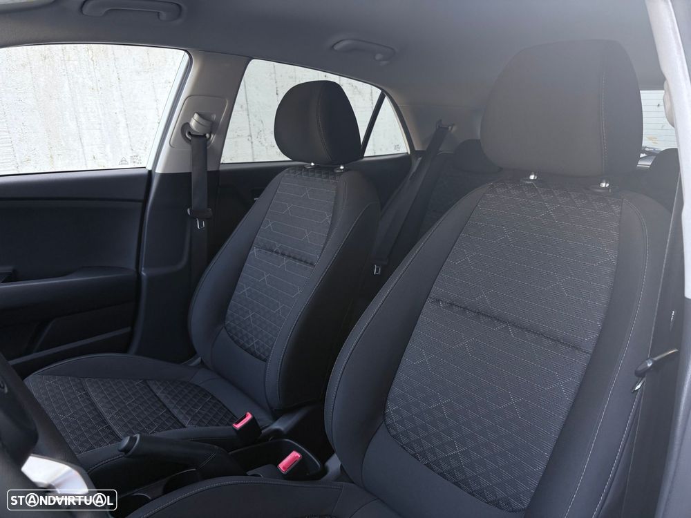 Kia Rio 1.2 CVVT Urban - 31