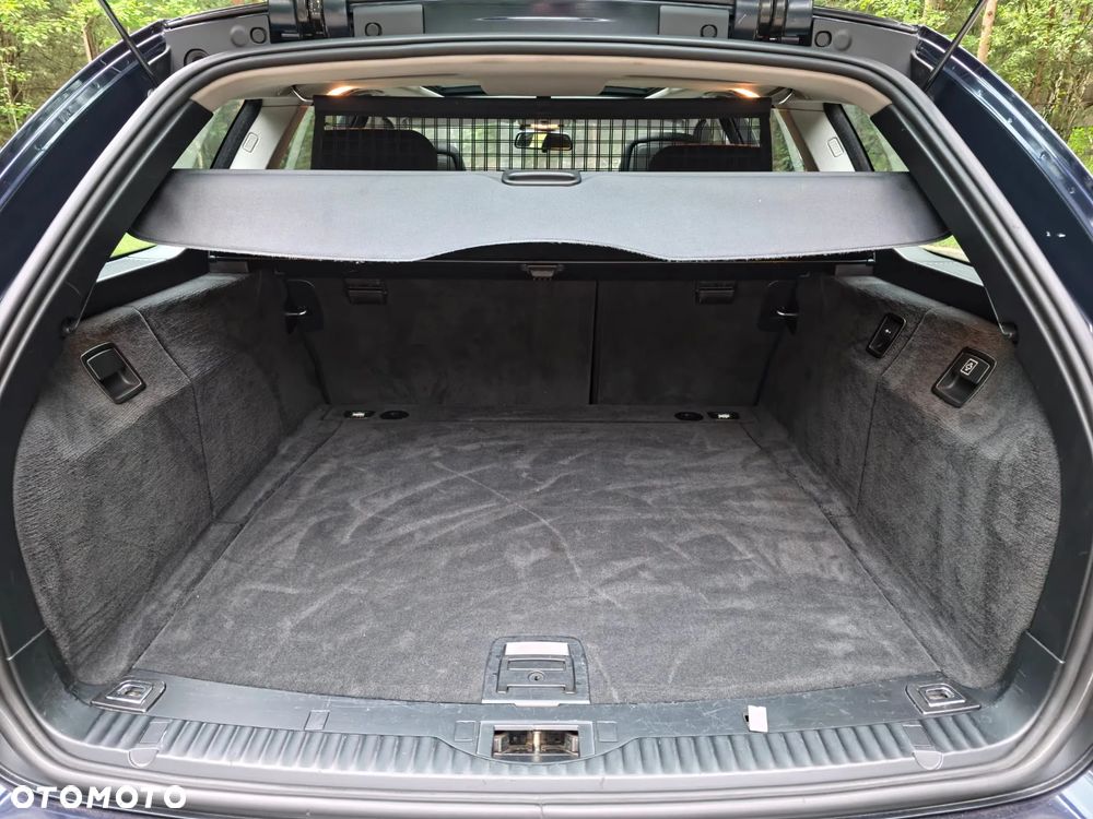 BMW Seria 5 525d Edition Sport - 22