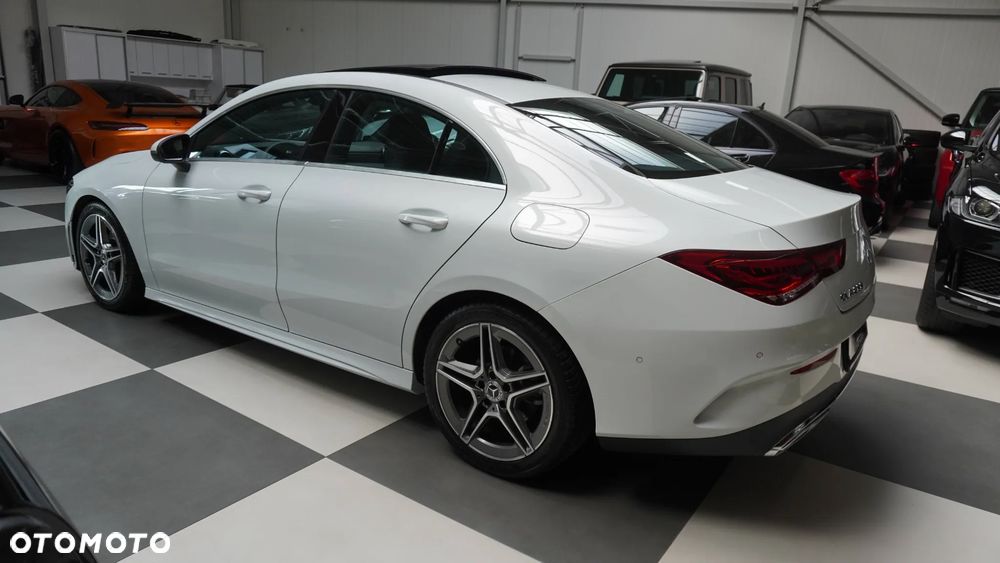 Mercedes-Benz CLA 200 AMG Line 7G-DCT - 4