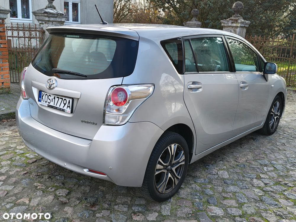 Toyota Verso 2.0 D-4D 2010 7os - 3