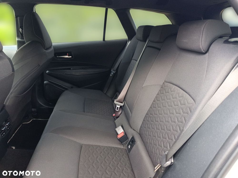 Toyota Corolla 2.0 Hybrid Comfort - 16