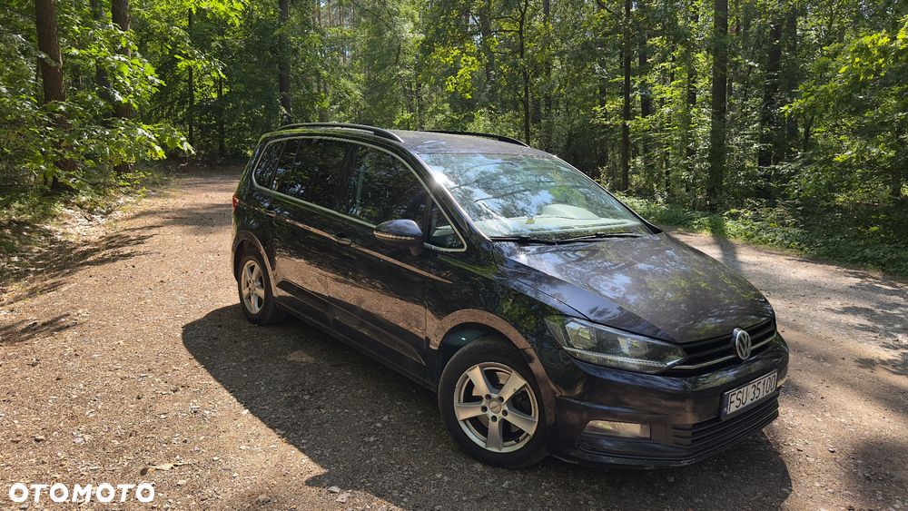 Volkswagen Touran 1.6 TDI SCR DSG IQ.DRIVE - 3