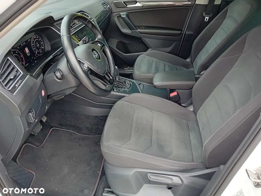 Volkswagen Tiguan - 19