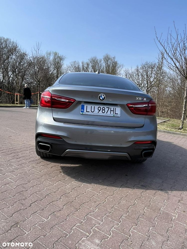 BMW X6 xDrive50i - 10