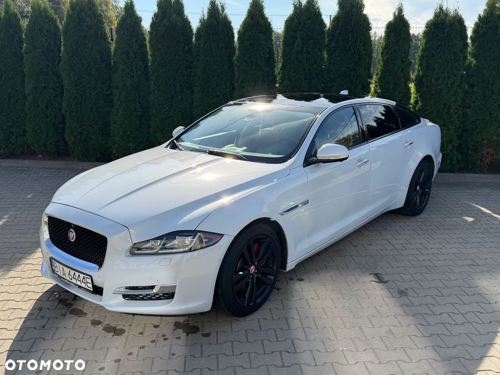 Jaguar XJ - 1