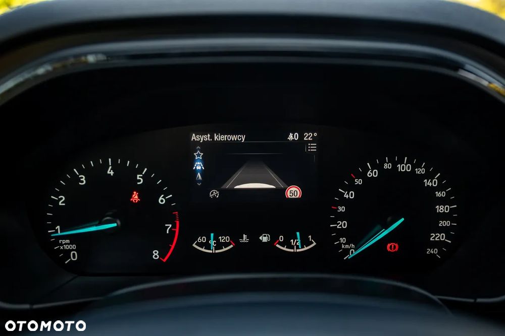 Ford Focus 1.0 EcoBoost Start-Stopp-System ST-LINE DESIGN - 24