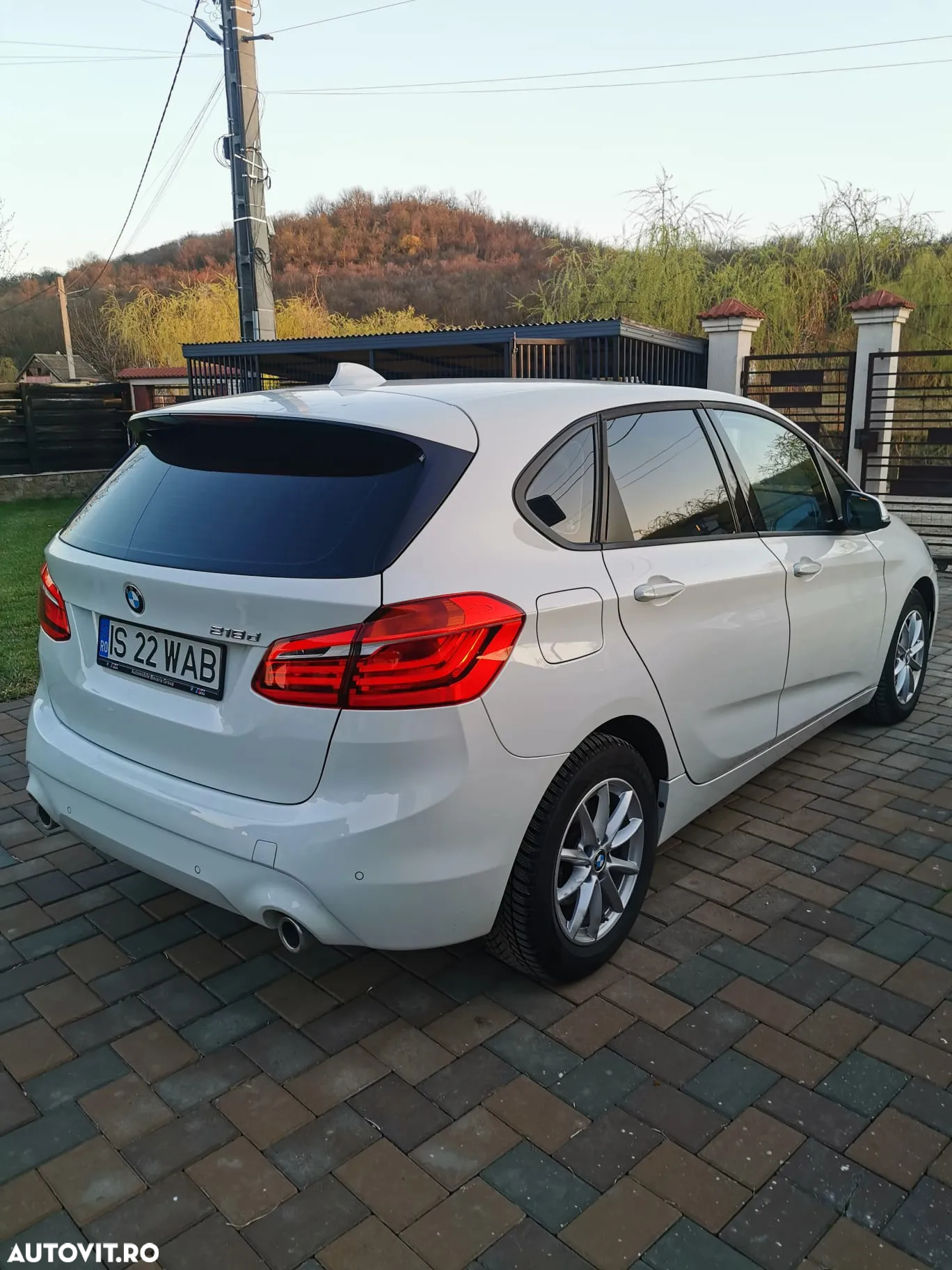 BMW Seria 2 218d AT - 4