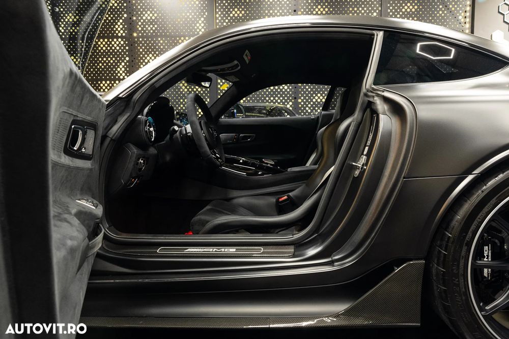 Mercedes-Benz AMG GT - 17