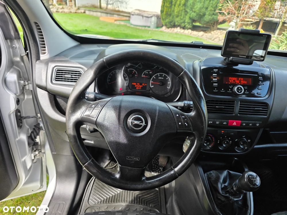 Opel Combo 1.6 CDTI Cosmo - 28