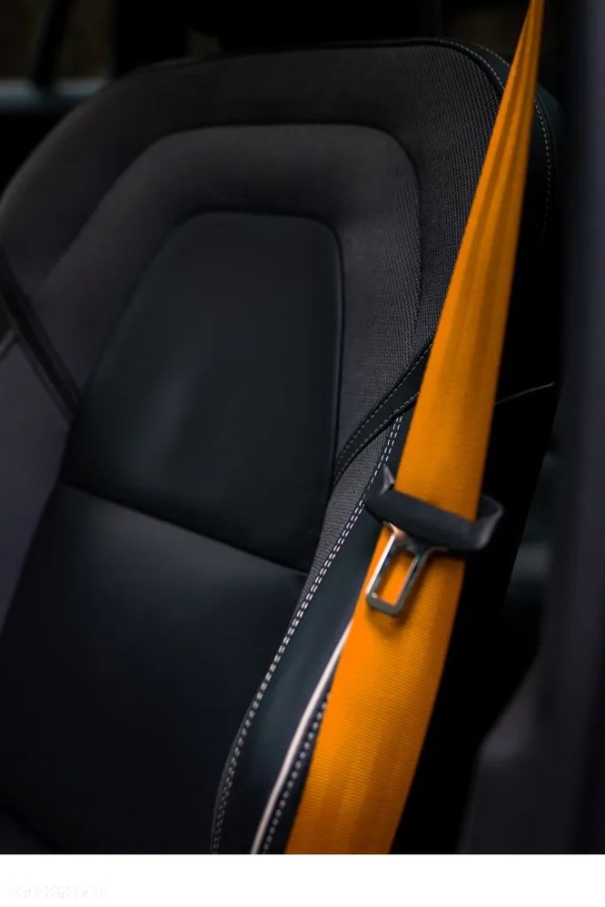 Volvo V60 T8 AWD Plug-In Hybrid Polestar Engineered - 14