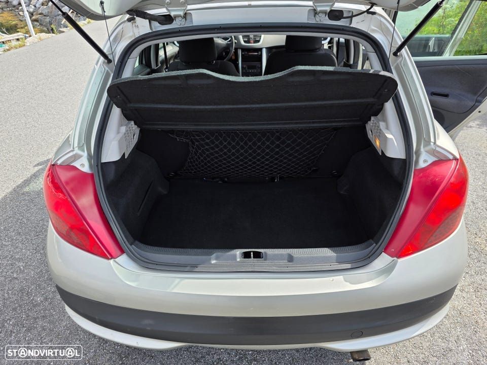 Peugeot 207 1.6 HDi Sport - 10