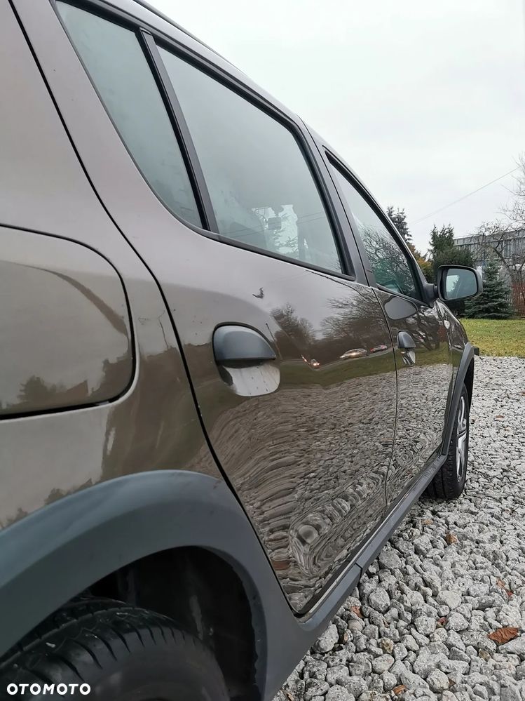 Dacia Sandero 0.9 TCe Techroad S&S - 4