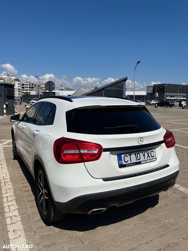 Mercedes-Benz GLA - 6