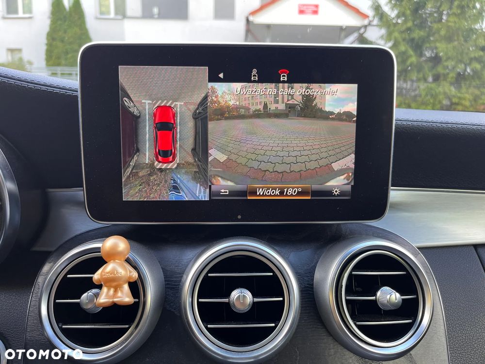 Mercedes-Benz Klasa C 300 7G-TRONIC - 37