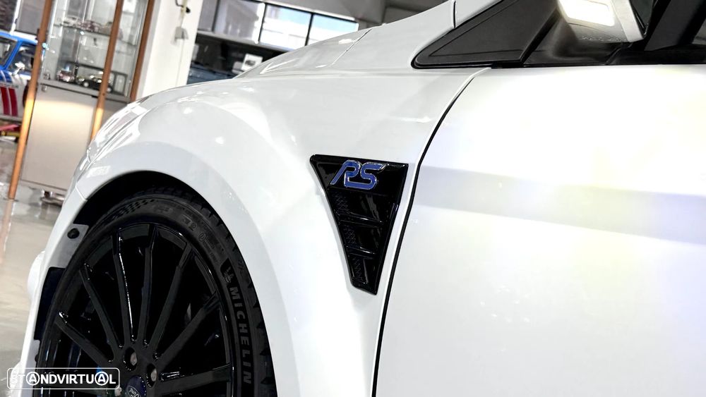 Ford Focus 2.5 RS - 11
