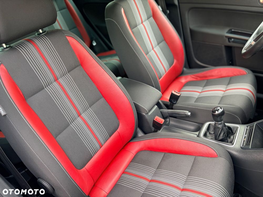 Volkswagen Golf Plus - 9