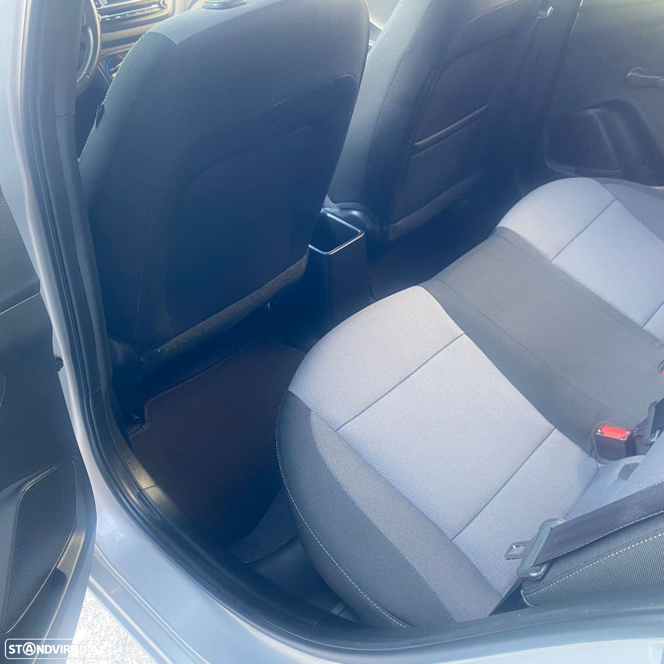 Hyundai i20 1.2 Blue Access+Bluetooth - 34