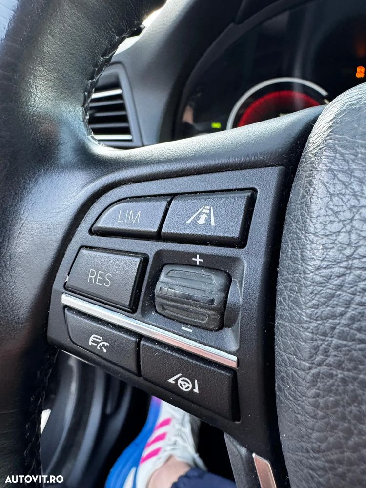 BMW Seria 5 520d Efficient Dynamics Edition Aut. Luxury Line - 9