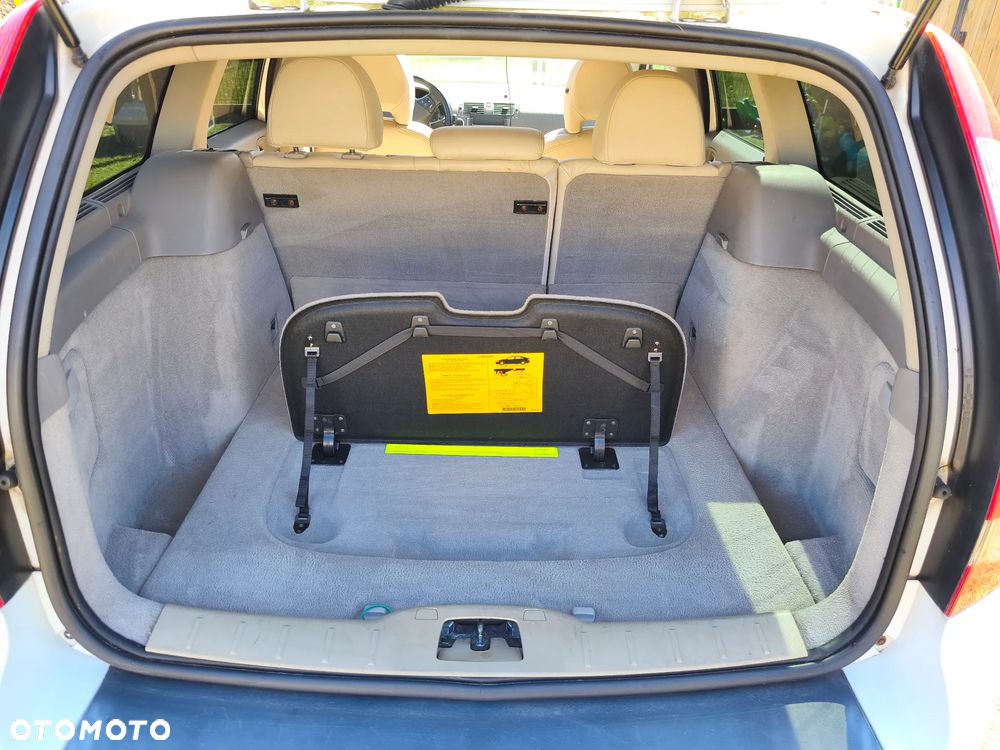 Volvo V50 T5 Summum - 16