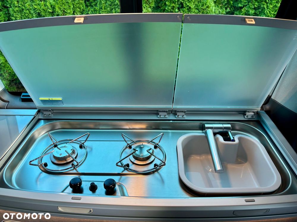 Volkswagen California - 34