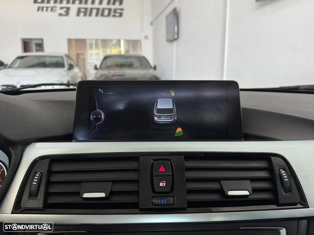 BMW 320 d Touring Auto Pack M - 42