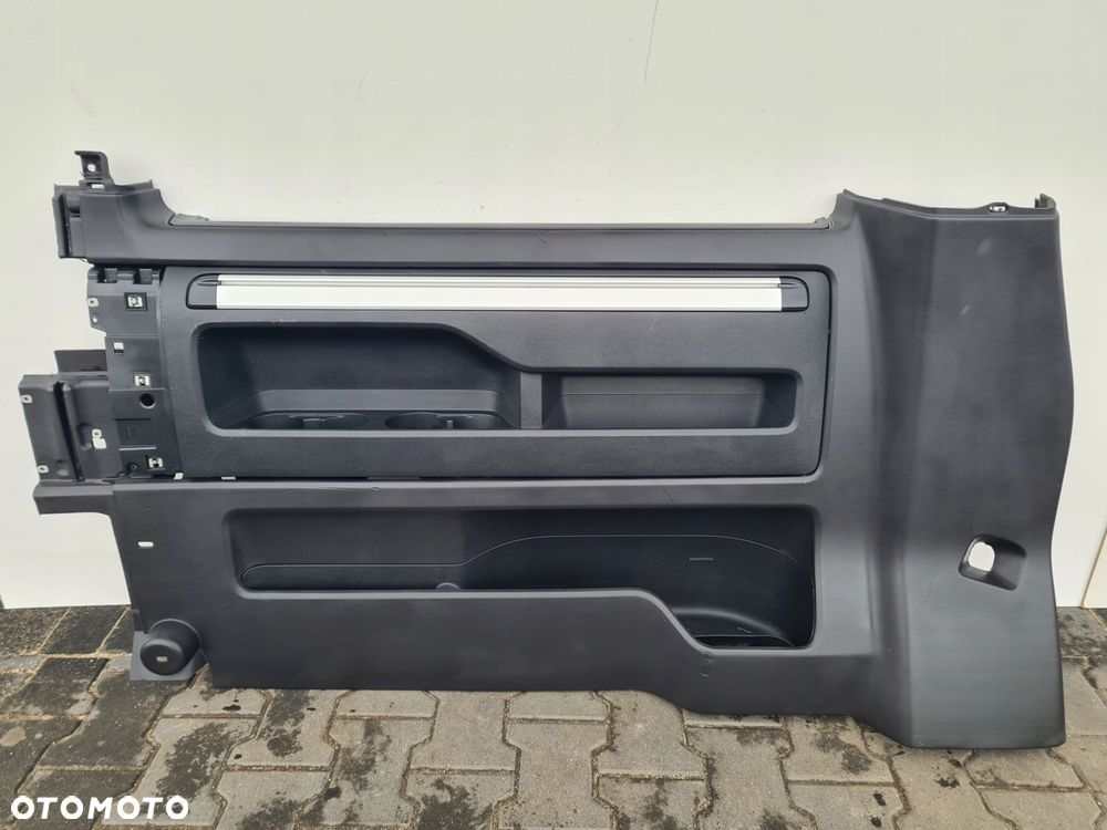VW T5 T6 MULTIVAN STARTLINE tapicerka boczek lewy środek - 1