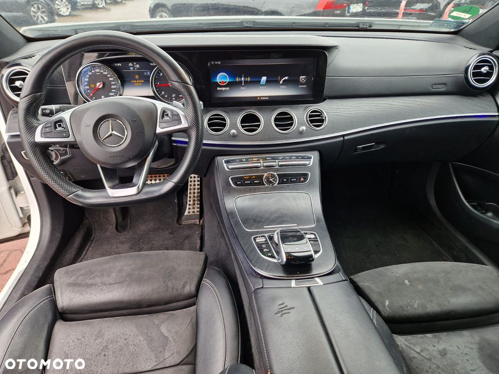 Mercedes-Benz Klasa E 220 d 4-Matic Business Edition 9G-TRONIC - 14