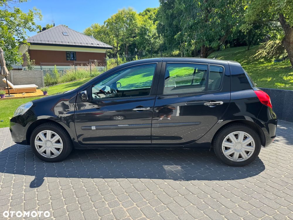 Renault Clio - 6